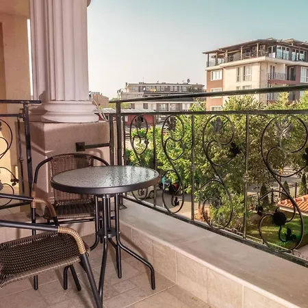 Bellissimo студио близо до плажа Lägenhet *